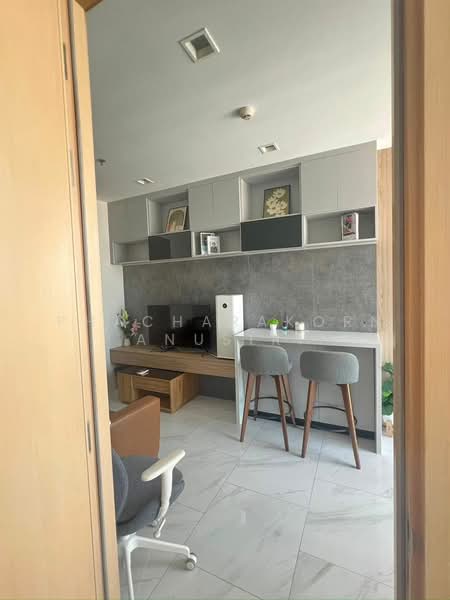 Hyde Sukhumvit 11, Bangkok, 11 Soi Sukhumvit 11, Khlongtoei Nua, Watthana, Bangkok, 2 Bedrooms, 60 sqm, Condo For Rent, by Phacharakorn Anusiri, 500247425 - DDproperty.com