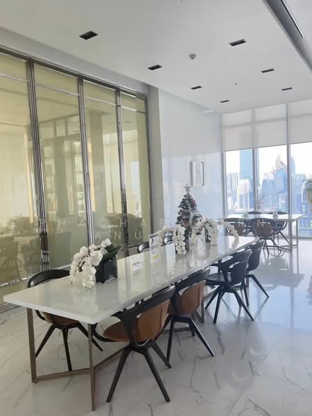 Hyde Sukhumvit 11, Bangkok, 11 Soi Sukhumvit 11, Khlongtoei Nua, Watthana, Bangkok, 2 Bedrooms, 60 sqm, Condo For Rent, by Phacharakorn Anusiri, 500247425 - DDproperty.com
