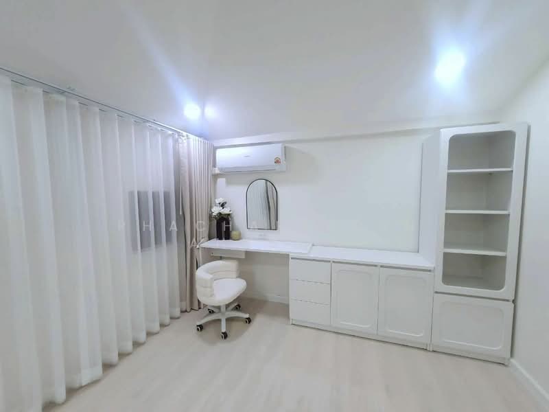 Eastwood Park, Bangkok, On Nut 36 Alley, Suan Luang, Suan Luang, Bangkok, 2 Bedrooms, 100 sqm, Condo For Sale, by Phacharakorn Anusiri, 500247465 - DDproperty.com