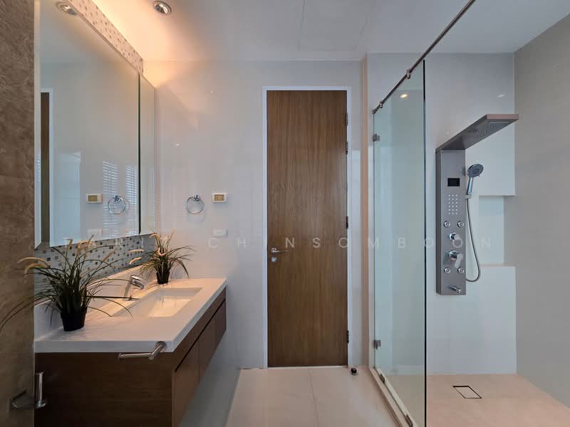 Bright Sukhumvit 24, Bangkok, Sukhumvit 24 Alley, Khong Tan, Khlong Toei, Bangkok, 2 Bedrooms, 86 sqm, Condo For Rent, by Tarit Chinsomboon, 500247479 - DDproperty.com