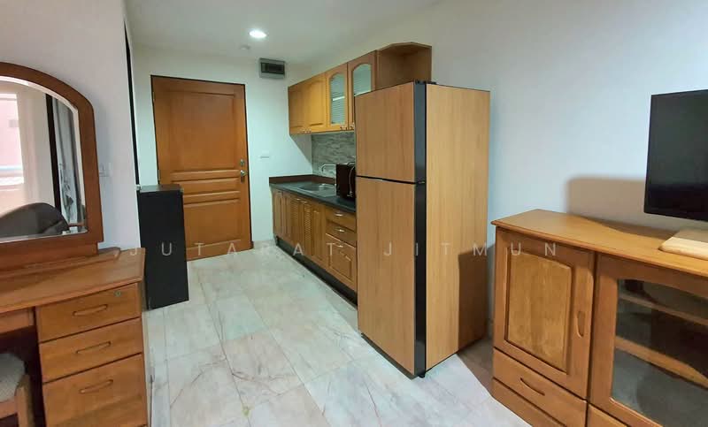 The Prime Suites, Bangkok, 17 Sukhumvit Soi 18, Khlong Toei, Khlong Toei, Bangkok, 1 Bedroom, 35 sqm, Condo For Rent, by Jutarat Jitmun, 500247486 - DDproperty.com