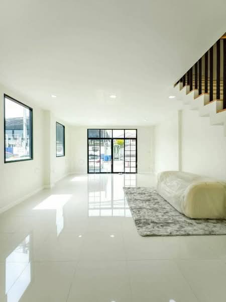 3-BR Townhouse, Bangkok, Talat Bang Khen, Lak Si, Bangkok, 3 Bedrooms, 174 sqm, Townhouse For Sale, by Pornpan Chantharakasemchai, 500247487 - DDproperty.com