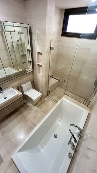 The XXXIX By Sansiri, Bangkok, 300 Soi Sukhumvit 39, Khlong Tan Nua, Watthana, Bangkok, 1 Bedroom, 54 sqm, Condo For Rent, by Tarit Chinsomboon, 500247493 - DDproperty.com