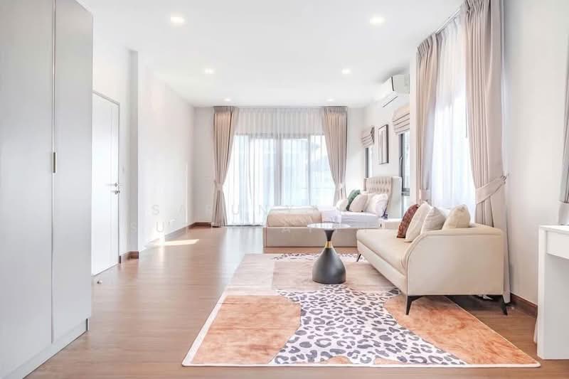 undefined, Bangkok, Hua Mak, Bang Kapi, Bangkok, 4 Bedrooms, 280 sqm, Single Detached House For Rent, by Sarunyarat Sutthiapiwat, 500247544 - DDproperty.com