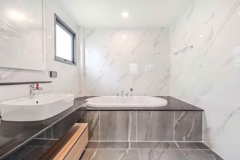 undefined, Bangkok, Hua Mak, Bang Kapi, Bangkok, 4 Bedrooms, 280 sqm, Single Detached House For Rent, by Sarunyarat Sutthiapiwat, 500247544 - DDproperty.com