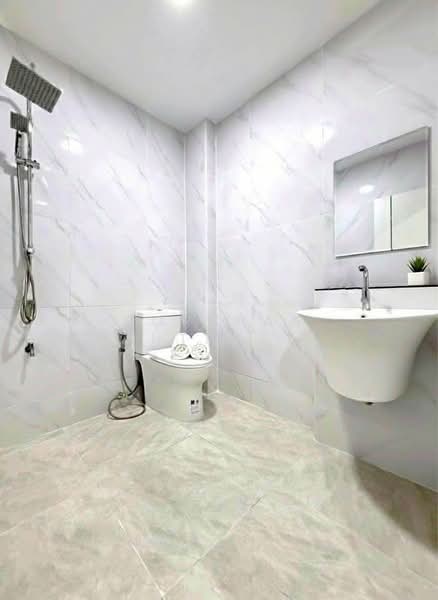 2-BR Townhouse, Bangkok, Bang Khun Sri, Bangkok Noi, Bangkok, 2 Bedrooms, 93 sqm, Townhouse For Sale, by Pornpan Chantharakasemchai, 500247567 - DDproperty.com