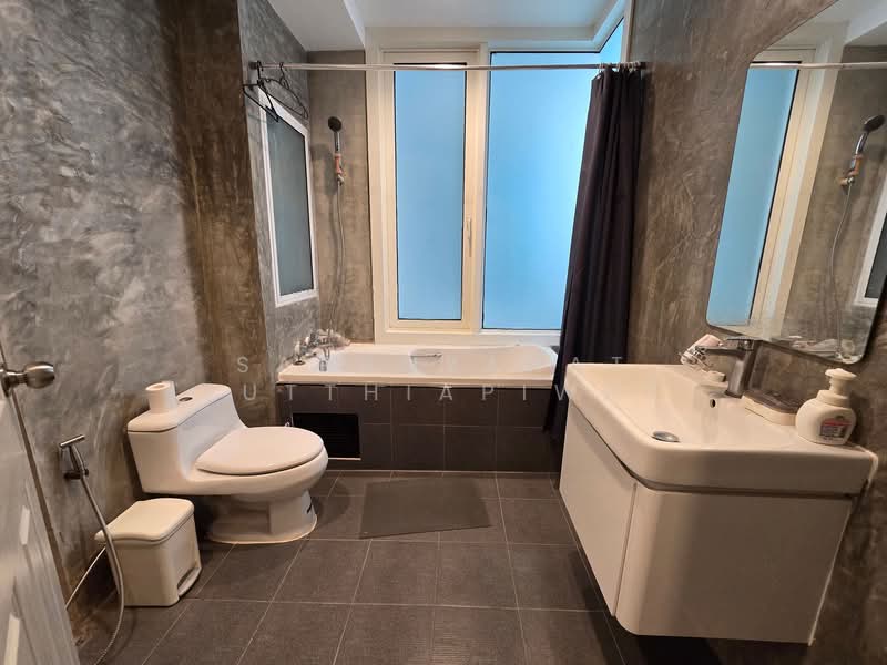 Siri Residence, Bangkok, 21 Soi Sukhumvit 24, Khong Tan, Khlong Toei, Bangkok, 1 Bedroom, 60 sqm, Condo For Sale, by Sarunyarat Sutthiapiwat, 500247574 - DDproperty.com