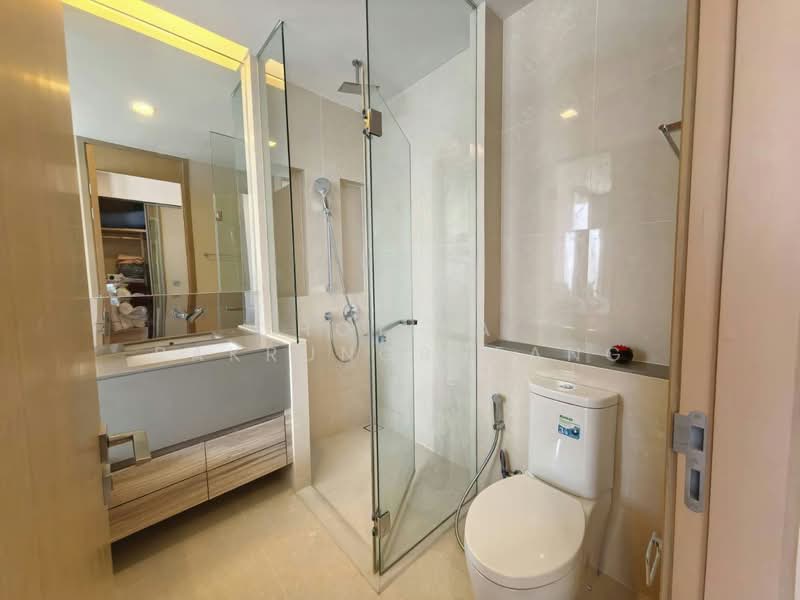 The Esse Asoke, Bangkok, 333 Soi Sukhumvit 21, Sukhumvit Road, Khlongtoei Nua, Watthana, Bangkok, 1 Bedroom, 49 sqm, Condo For Rent, by Chotika   Rakrungrueang, 500247597 - DDproperty.com