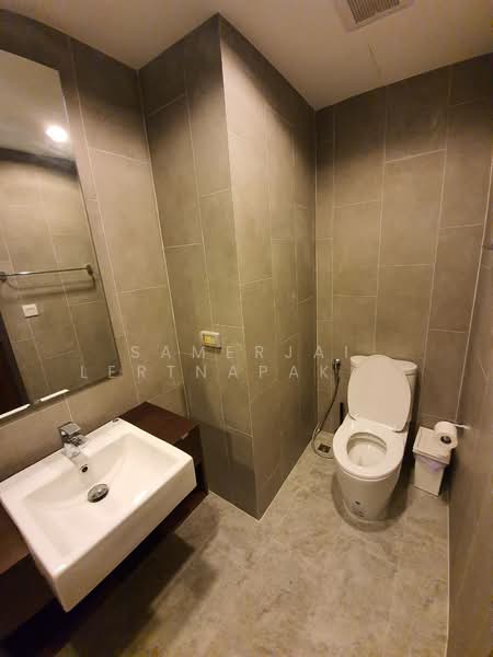 C Ekkamai, Bangkok, 888 Soi Sukhumvit 63, Sukhumvit Road, Khlong Tan Nua, Watthana, Bangkok, 3 Bedrooms, 100 sqm, Condo For Sale, by Samerjai Lertnapakriengkai, 500247604 - DDproperty.com