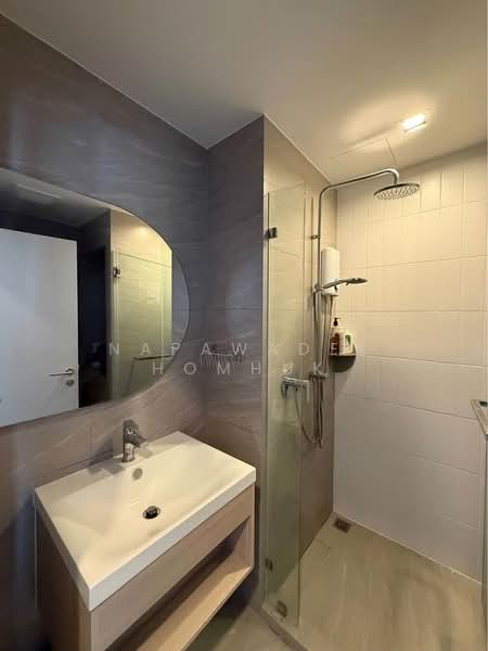 Reference Sathorn-Wongwianyai : เรฟเฟอเรนซ์ สาทร-วงเวียนใหญ่, Bangkok, ซอย กรุงธนบุรี 2, Bang Lam Phu Lang, Khlong San, Bangkok, 1 Bedroom, 32 sqm, Condo For Rent, by Napawadee Homhuk, 500247611 - DDproperty.com