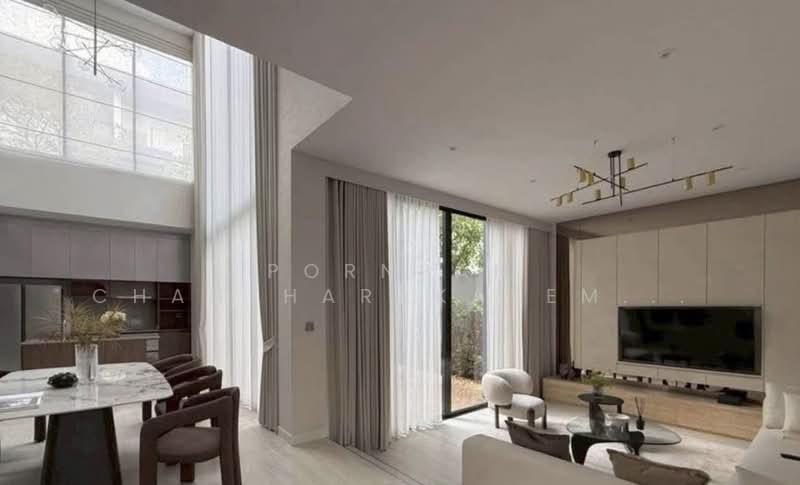 BuGaan Krungthep Kreetha, Bangkok, 109 15 Soi Krungthep Kreetha, Hua Mak, Bang Kapi, Bangkok, 3 Bedrooms, 430 sqm, Single Detached House For Rent, by Pornpan Chantharakasemchai, 500247623 - DDproperty.com