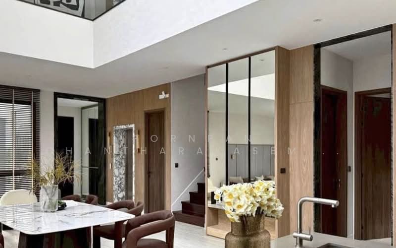 BuGaan Krungthep Kreetha, Bangkok, 109 15 Soi Krungthep Kreetha, Hua Mak, Bang Kapi, Bangkok, 3 Bedrooms, 430 sqm, Single Detached House For Rent, by Pornpan Chantharakasemchai, 500247623 - DDproperty.com