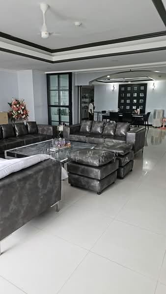 Oriental Towers, Bangkok, 25 Soi Ekkamai 12, Ekkamai Road, Khlong Tan Nua, Watthana, Bangkok, 3 Bedrooms, 350 sqm, Condo For Sale, by Utaiwan Kiatpanya, 500247669 - DDproperty.com