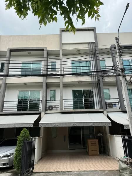 Baan Klang Muang Sukhumvit 77, Bangkok, Soi On Nut 17, Suan Luang, Suan Luang, Bangkok, 3 Bedrooms, 178 sqm, Townhouse For Rent, by Sarunyarat Sutthiapiwat, 500247692 - DDproperty.com
