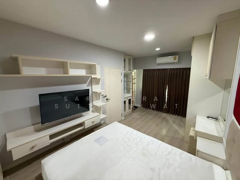 Baan Klang Muang Sukhumvit 77, Bangkok, Soi On Nut 17, Suan Luang, Suan Luang, Bangkok, 3 Bedrooms, 178 sqm, Townhouse For Rent, by Sarunyarat Sutthiapiwat, 500247692 - DDproperty.com