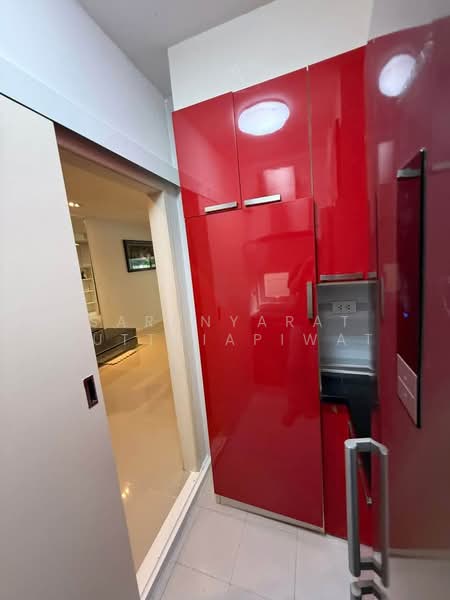 Baan Klang Muang Sukhumvit 77, Bangkok, Soi On Nut 17, Suan Luang, Suan Luang, Bangkok, 3 Bedrooms, 178 sqm, Townhouse For Rent, by Sarunyarat Sutthiapiwat, 500247692 - DDproperty.com