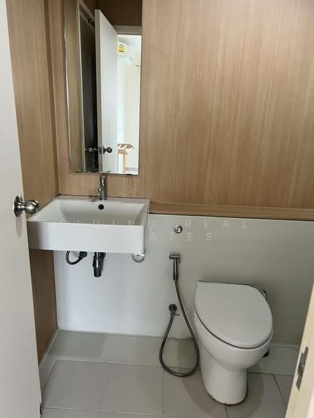 Aspire Ratchada-Wongsawang, Bangkok, ฺฺBangkok-Nonthaburi Road, Wong Sawang, Bang Sue, Bangkok, 2 Bedrooms, 42 sqm, Condo For Rent, by Living Real Estates, 500247697 - DDproperty.com