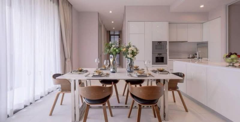 Vittorio 39, Bangkok, 8 Sukhumvit, Khlong Tan Nua, Watthana, Bangkok, 2 Bedrooms, 138 sqm, Condo For Rent, by Utaiwan Kiatpanya, 500247713 - DDproperty.com