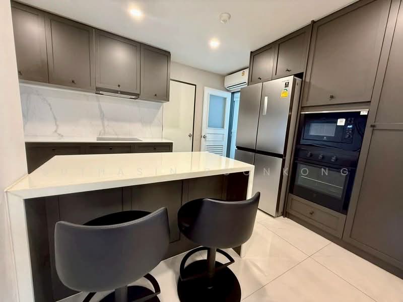 President Park Sukhumvit 24, Bangkok, 99 Sukhumvit 24 Alley, Khlongtoei Nua, Watthana, Bangkok, 3 Bedrooms, 223 sqm, Condo For Rent, by Suthasin Boonkong, 500247731 - DDproperty.com