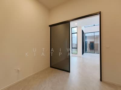 ขาย - The Palm Residences Pattanakarn : เดอะ ปาล์ม เรสซิเดนซ์เซส พัฒนาการ, กรุงเทพ