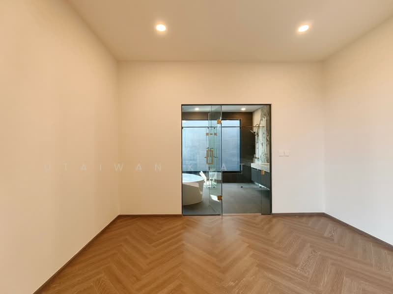 The Palm Residences Pattanakarn, Bangkok, 1 Soi Phatthanakan Soi 38, Suan Luang, Suan Luang, Bangkok, 4 Bedrooms, 421 sqm, Single Detached House For Sale, by Utaiwan Kiatpanya, 500247734 - DDproperty.com