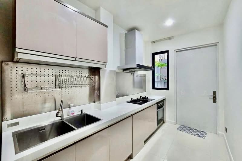 The Gentry Phatthanakan 2, Bangkok, Phatthanakan 32, Suan Luang, Suan Luang, Bangkok, 4 Bedrooms, 440 sqm, Single Detached House For Rent, by Utaiwan Kiatpanya, 500247791 - DDproperty.com