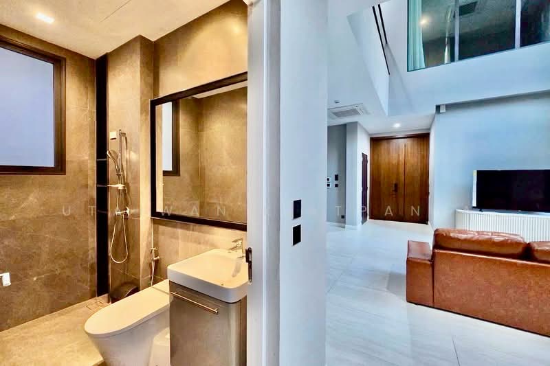 The Gentry Phatthanakan 2, Bangkok, Phatthanakan 32, Suan Luang, Suan Luang, Bangkok, 4 Bedrooms, 440 sqm, Single Detached House For Rent, by Utaiwan Kiatpanya, 500247791 - DDproperty.com