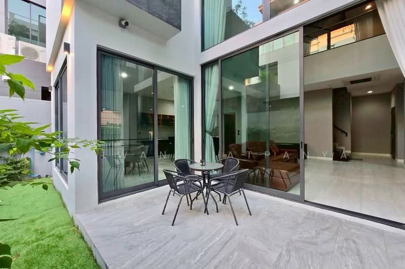 The Gentry Phatthanakan 2, Bangkok, Phatthanakan 32, Suan Luang, Suan Luang, Bangkok, 4 Bedrooms, 440 sqm, Single Detached House For Rent, by Utaiwan Kiatpanya, 500247791 - DDproperty.com