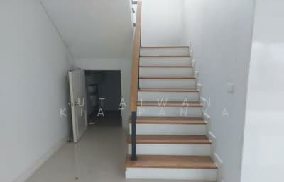 ขาย - บ้าน 4-ห้องนอน, กรุงเทพ