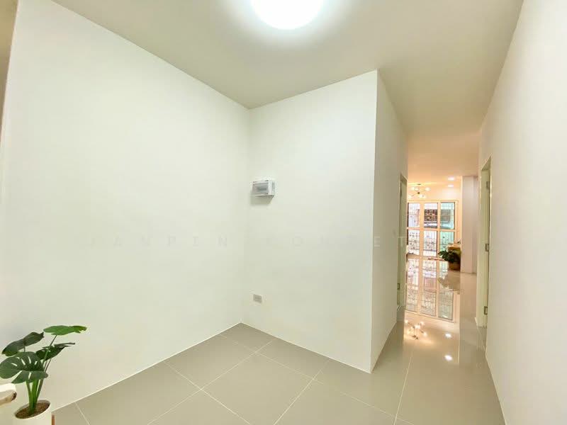 ม.เพิ่มทรัพย์, Chon Buri (Pattaya), Bueng, Si Racha, Chon Buri (Pattaya), 3 Bedrooms, 84 sqm, Semi-Detached House (Twin House) For Sale, by Janpen Konpetch, 500247824 - DDproperty.com