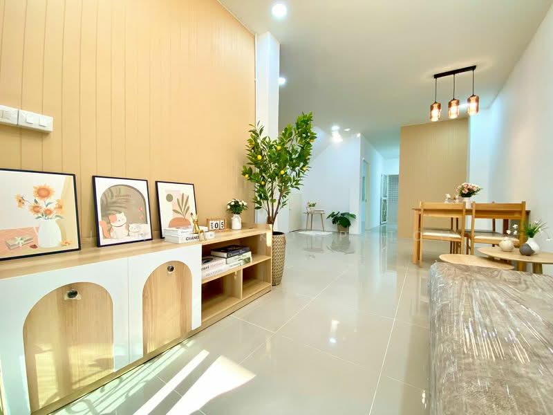 ม.เพิ่มทรัพย์, Chon Buri (Pattaya), Bueng, Si Racha, Chon Buri (Pattaya), 3 Bedrooms, 84 sqm, Semi-Detached House (Twin House) For Sale, by Janpen Konpetch, 500247824 - DDproperty.com