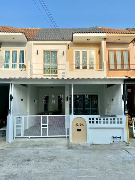ม.เพิ่มทรัพย์, Chon Buri (Pattaya), Bueng, Si Racha, Chon Buri (Pattaya), 3 Bedrooms, 84 sqm, Semi-Detached House (Twin House) For Sale, by Janpen Konpetch, 500247824 - DDproperty.com