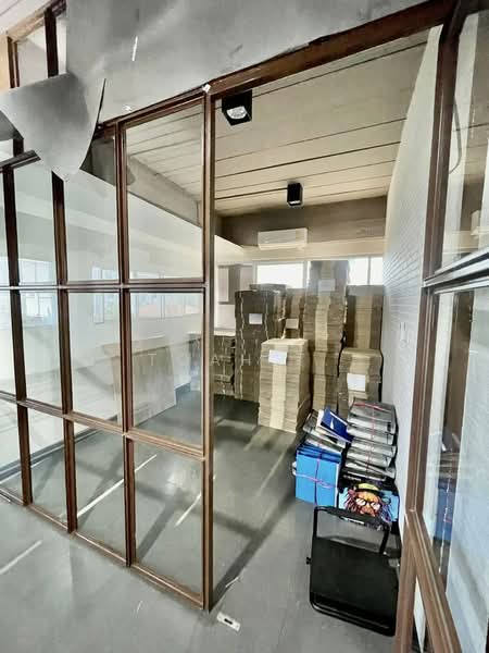 พื้นที่ให้เช่า นาคนิวาส ลาดพร้าว : Space for rent, Nak Niwas, Ladprao., Bangkok, นาคนิวาส, Lat Phrao, Lat Phrao, Bangkok, , 240 sqm, Retail Space For Rent, by TOAH T., 500247861 - DDproperty.com