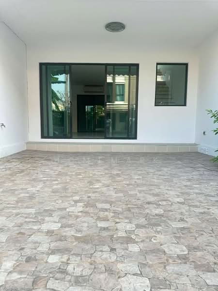 Baan Klang Muang Nawamin 42, Bangkok, Soi Nawamin 42, Nawamin Road, Khlong Kum, Bueng Kum, Bangkok, 3 Bedrooms, 150 sqm, Townhouse For Sale, by Homemark, 500247870 - DDproperty.com