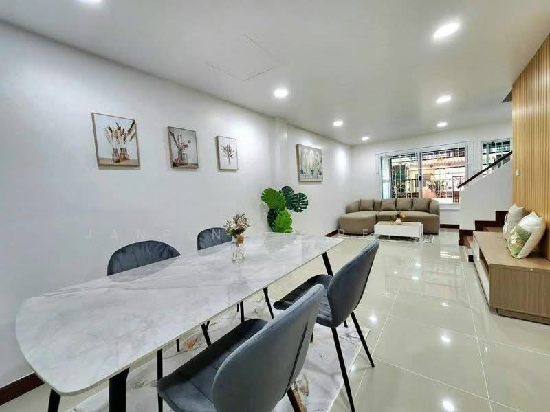 หมู่บ้าน ปาล์มวิลเลจ เครือสหพัฒน์, Chon Buri (Pattaya), Bueng, Si Racha, Chon Buri (Pattaya), 3 Bedrooms, 76 sqm, Semi-Detached House (Twin House) For Sale, by Janpen Konpetch, 500247881 - DDproperty.com