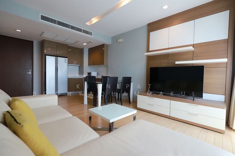 Siri At Sukhumvit, Bangkok, 902 Sukhumvit Road, Phra Kanong, Khlong Toei, Bangkok, 2 Bedrooms, 69 sqm, Condo For Rent, by Kitnipat Boonyadhammakul, 500247896 - DDproperty.com