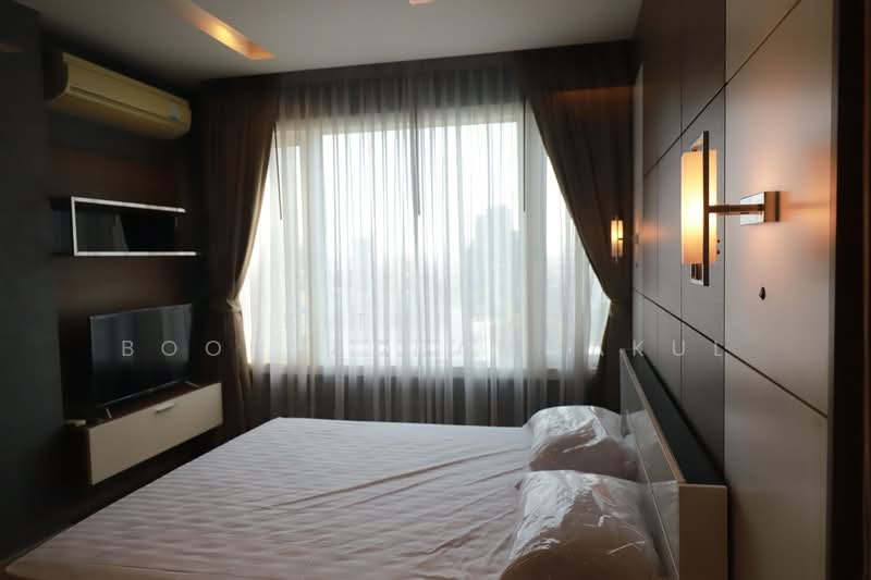 Siri At Sukhumvit, Bangkok, 902 Sukhumvit Road, Phra Kanong, Khlong Toei, Bangkok, 2 Bedrooms, 69 sqm, Condo For Rent, by Kitnipat Boonyadhammakul, 500247896 - DDproperty.com