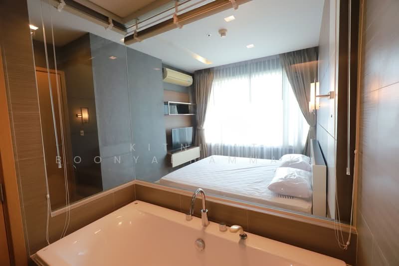 Siri At Sukhumvit, Bangkok, 902 Sukhumvit Road, Phra Kanong, Khlong Toei, Bangkok, 2 Bedrooms, 69 sqm, Condo For Rent, by Kitnipat Boonyadhammakul, 500247896 - DDproperty.com