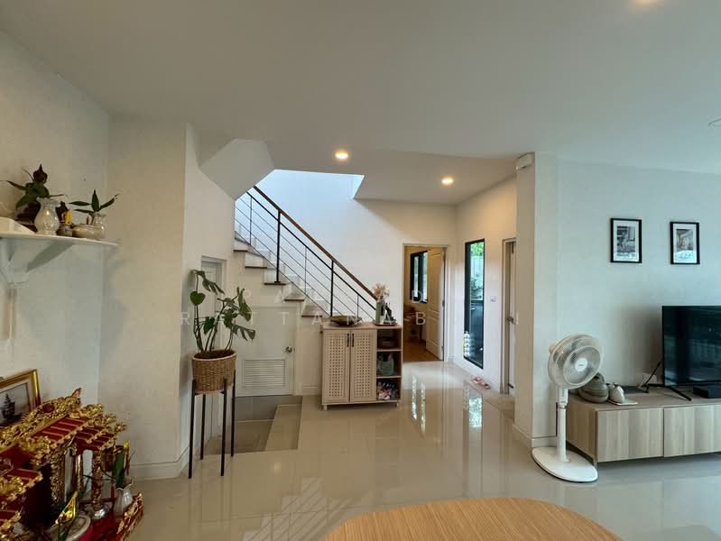 Centro Ratchapruek 2, Nonthaburi, Bang Kruai - Sai Noi Road, Bang Krang, Muang Nonthaburi, Nonthaburi, 4 Bedrooms, 190 sqm, Single Detached House For Sale, by Paphada Rattanaburi, 500247897 - DDproperty.com