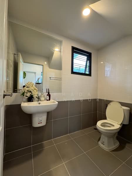 Centro Ratchapruek 2, Nonthaburi, Bang Kruai - Sai Noi Road, Bang Krang, Muang Nonthaburi, Nonthaburi, 4 Bedrooms, 190 sqm, Single Detached House For Sale, by Paphada Rattanaburi, 500247897 - DDproperty.com