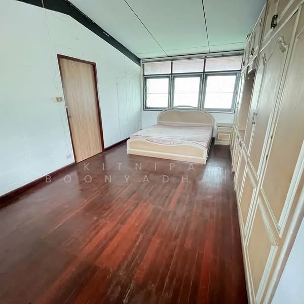 undefined, Bangkok, Hua Mak, Bang Kapi, Bangkok, 5 Bedrooms, 410 sqm, Single Detached House For Sale, by Kitnipat Boonyadhammakul, 500247918 - DDproperty.com