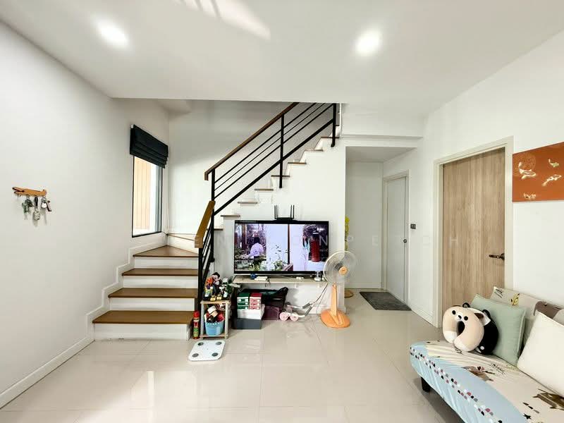 หมู่บ้านมณีรินทร์วิลเลจ แหลมฉบัง-บางละมุง, Chon Buri (Pattaya), Ta Khian Tia, Bang Lamung (Pattaya), Chon Buri (Pattaya), 4 Bedrooms, 108 sqm, Townhouse For Sale, by Janpen Konpetch, 500247923 - DDproperty.com