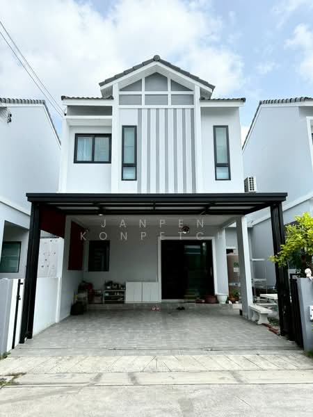 หมู่บ้านมณีรินทร์วิลเลจ แหลมฉบัง-บางละมุง, Chon Buri (Pattaya), Ta Khian Tia, Bang Lamung (Pattaya), Chon Buri (Pattaya), 4 Bedrooms, 108 sqm, Townhouse For Sale, by Janpen Konpetch, 500247923 - DDproperty.com