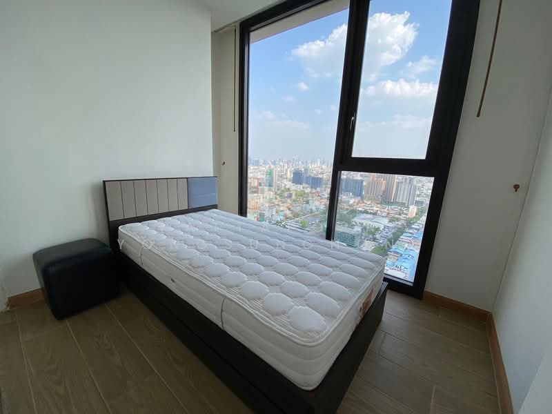 The Line Jatujak-Mochit, Bangkok, Phaholyothin Road, Jom Phon, Chatuchak, Bangkok, 2 Bedrooms, 61 sqm, Condo For Sale, by Pattaporn Yongsungnone, 500247950 - DDproperty.com