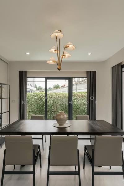 Baan Klang Muang Classe Sukhumvit 77, Bangkok, Soi On Nut 21, Suan Luang, Suan Luang, Bangkok, 2 Bedrooms, 214 sqm, Single Detached House For Rent, by Chatuphon Mochida, 500247958 - DDproperty.com