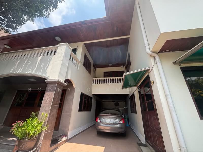 Baan Phakamas, Bangkok, Soi Moobaan Phakamas, Suan Luang, Suan Luang, Bangkok, 5 Bedrooms, 268 sqm, Single Detached House For Sale, by Kitnipat Boonyadhammakul, 500247962 - DDproperty.com