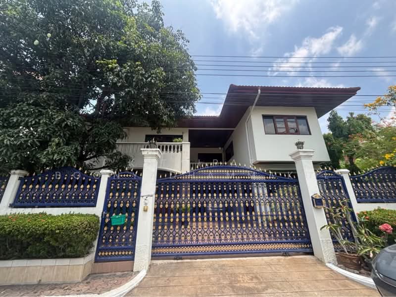 Baan Phakamas, Bangkok, Soi Moobaan Phakamas, Suan Luang, Suan Luang, Bangkok, 5 Bedrooms, 268 sqm, Single Detached House For Sale, by Kitnipat Boonyadhammakul, 500247962 - DDproperty.com