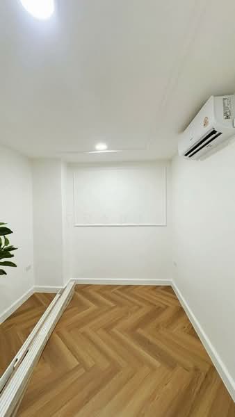 Grand Park Town, Bangkok, Prachautid, Wang Thonglang, Wang Thonglang, Bangkok, 2 Bedrooms, 62 sqm, Condo For Sale, by Connex Property, 500247967 - DDproperty.com