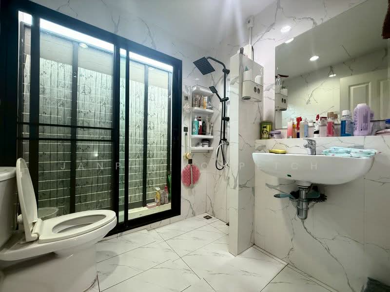 เดอะเซ็นทรัลซิตี้, Chon Buri (Pattaya), Nong - Kham, Si Racha, Chon Buri (Pattaya), 3 Bedrooms, 132 sqm, Townhouse For Sale, by Janpen Konpetch, 500247974 - DDproperty.com