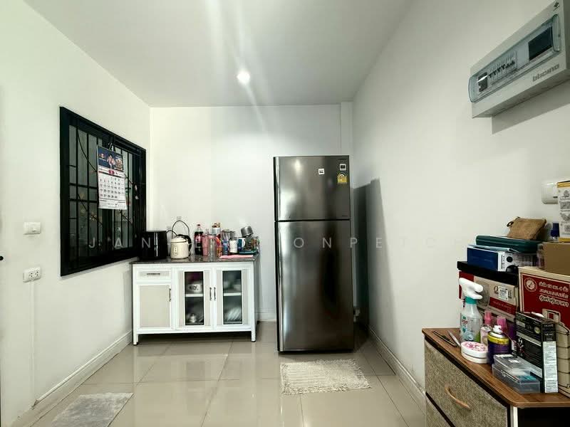 เดอะเซ็นทรัลซิตี้, Chon Buri (Pattaya), Nong - Kham, Si Racha, Chon Buri (Pattaya), 3 Bedrooms, 132 sqm, Townhouse For Sale, by Janpen Konpetch, 500247974 - DDproperty.com